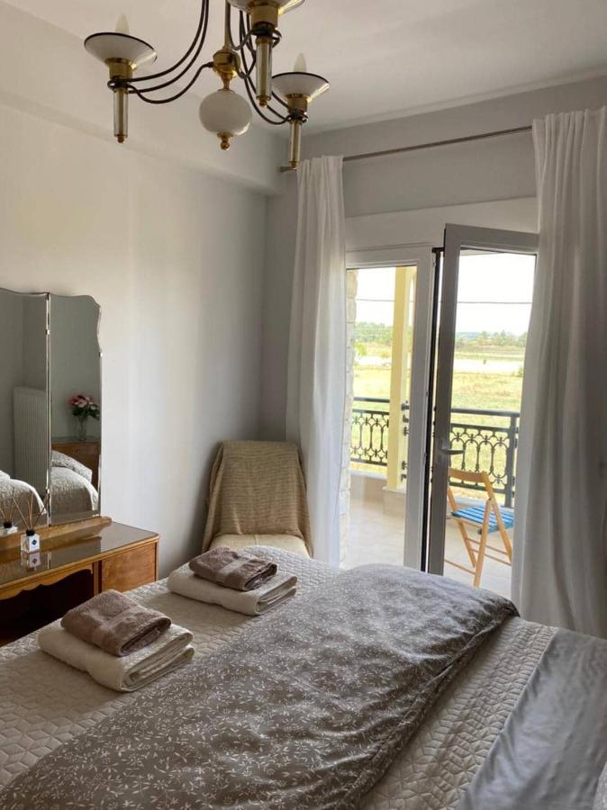 Polys Apartment And Paraskevi Studio With View Ptolemaida Exterior foto