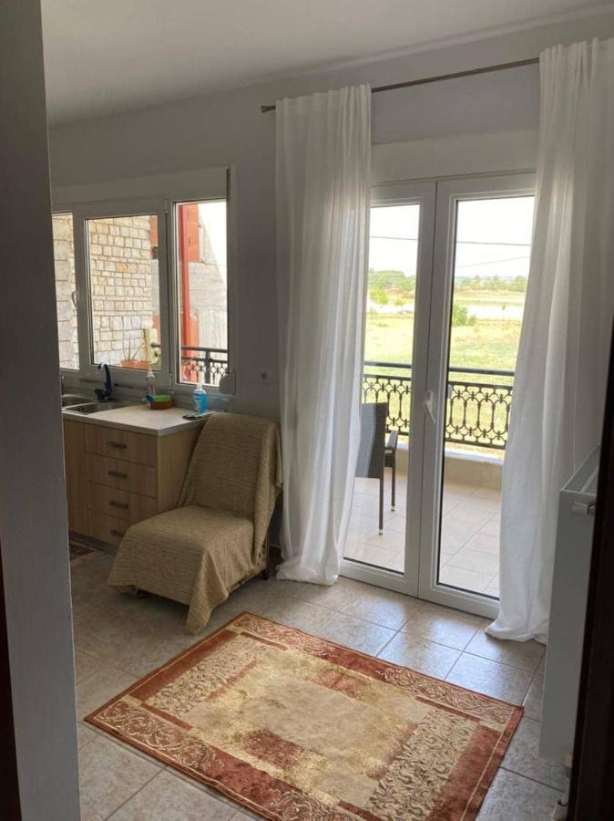 Polys Apartment And Paraskevi Studio With View Ptolemaida Exterior foto
