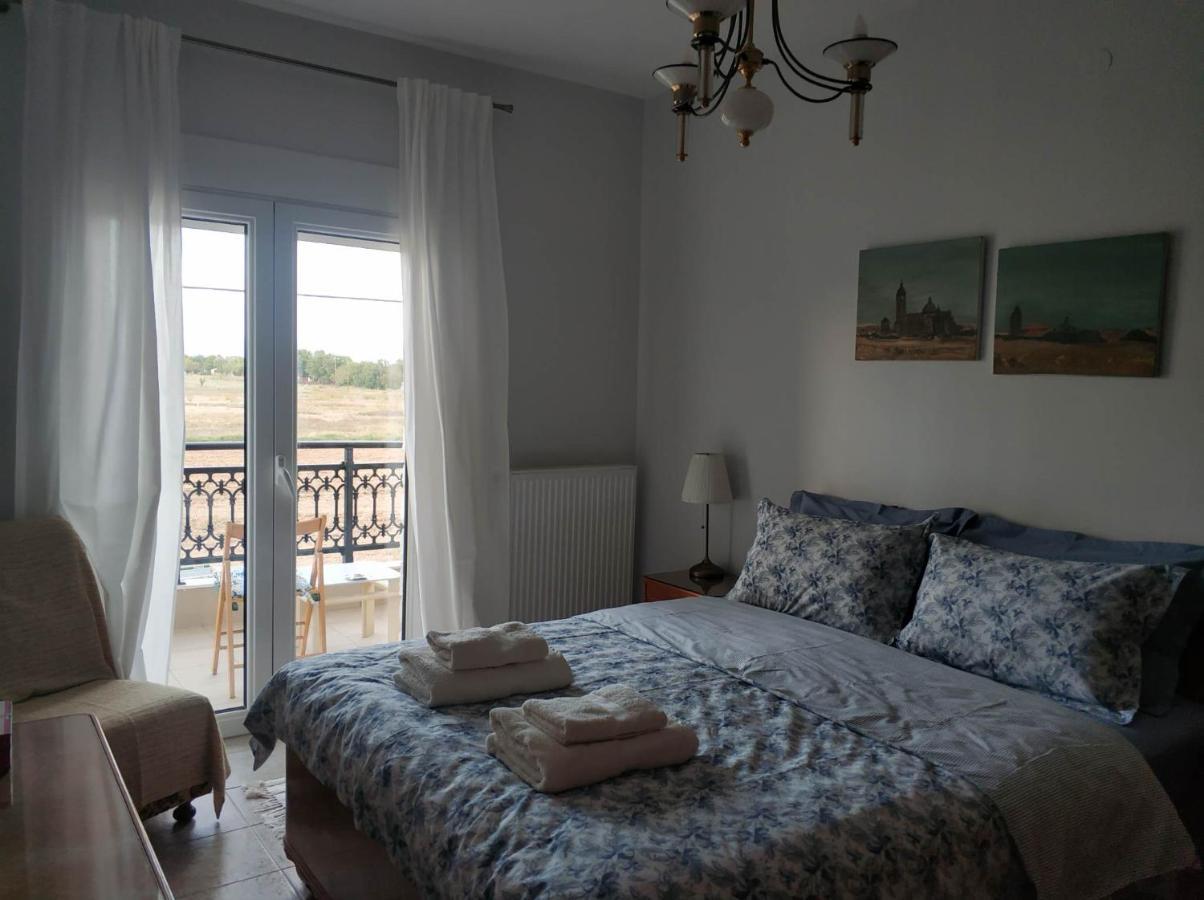 Polys Apartment And Paraskevi Studio With View Ptolemaida Exterior foto