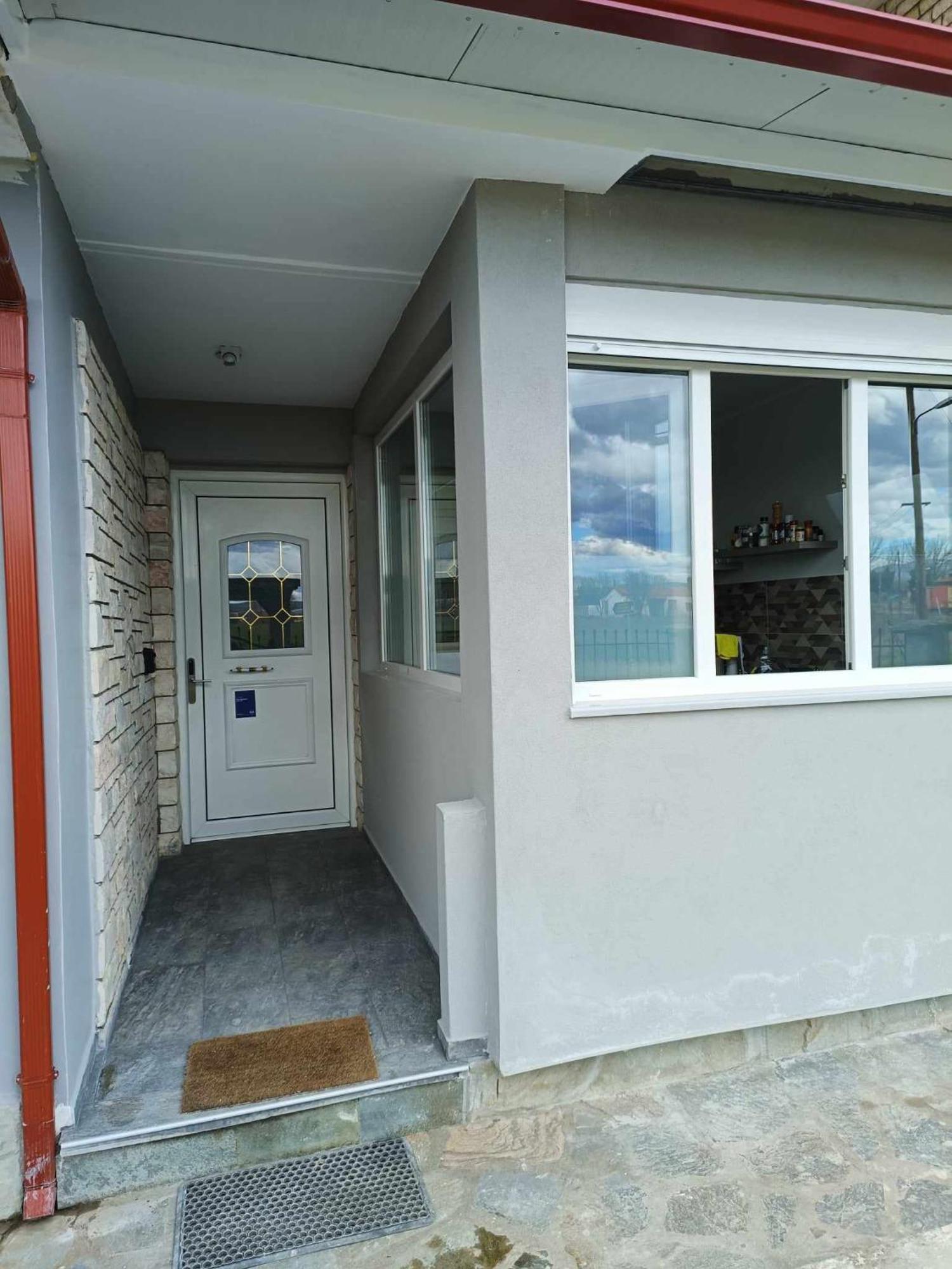 Polys Apartment And Paraskevi Studio With View Ptolemaida Exterior foto